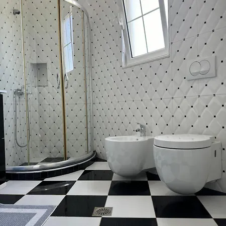 بيت ضيافة August