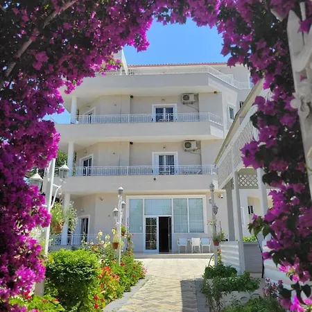 Guest house August Ksamil