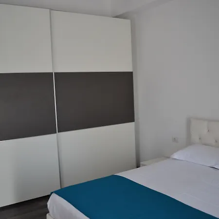 ゲストハウス August クサミル